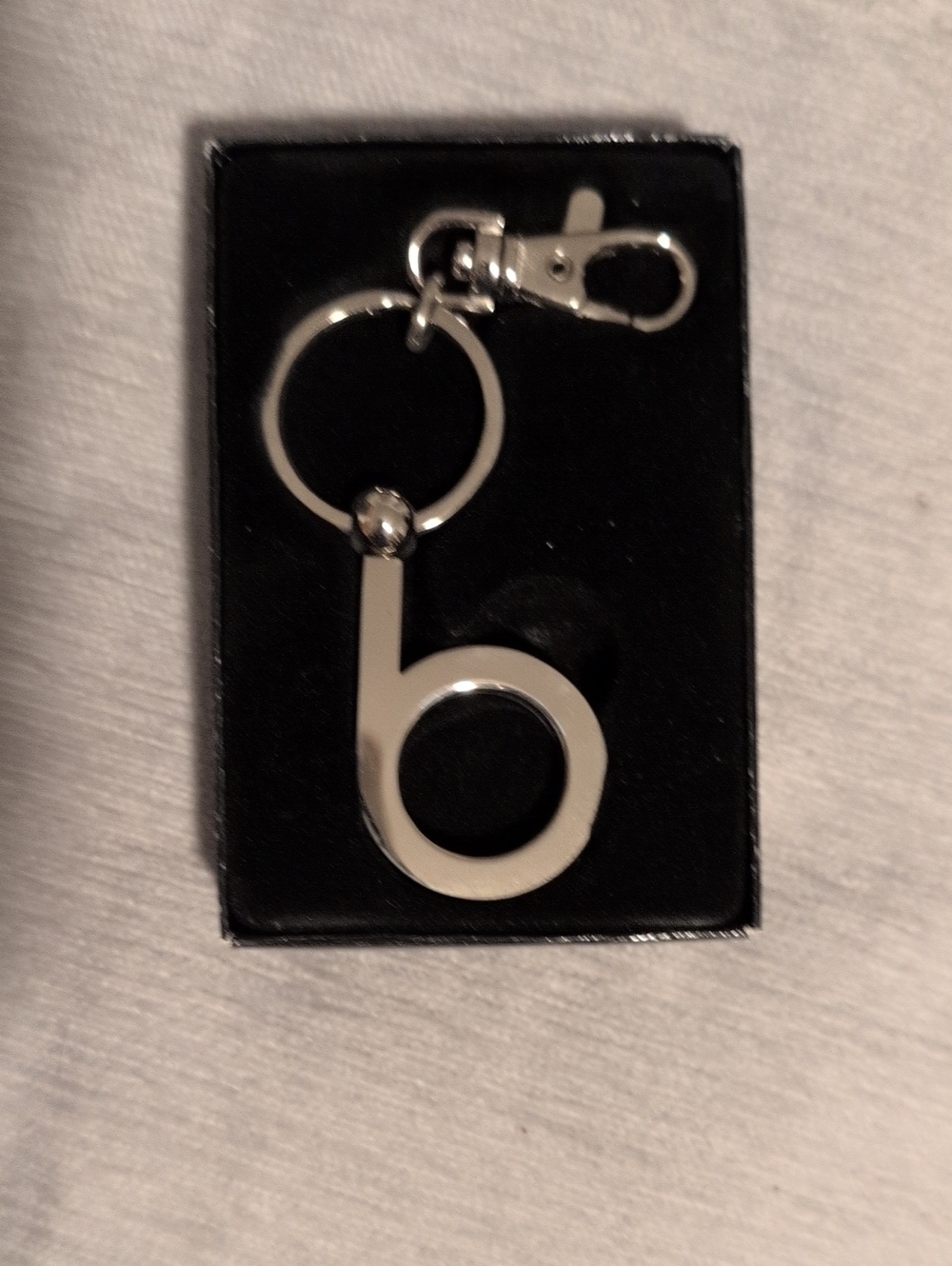 Bloomingdale's Silver Tone Key Chain With Box